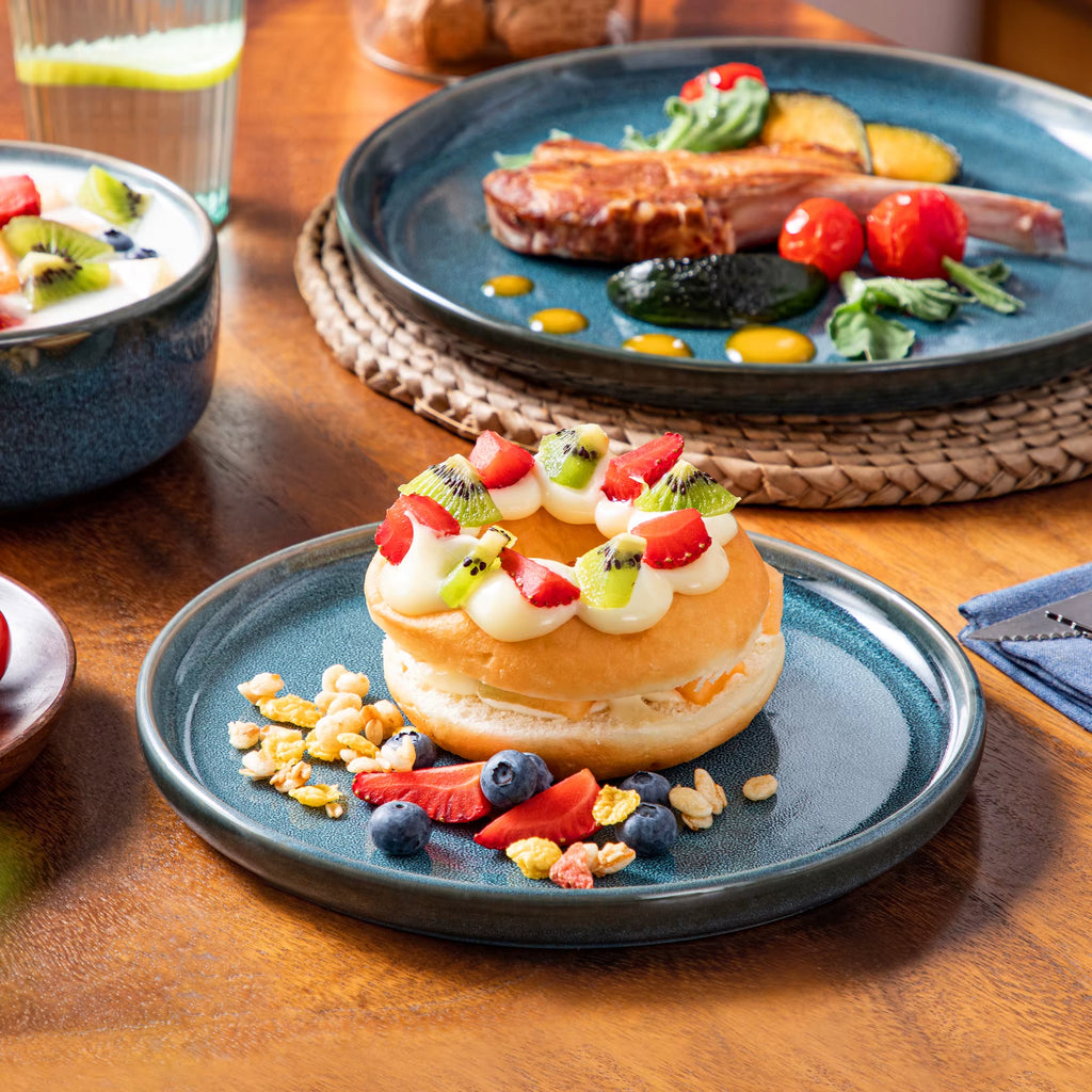 Vancasso 12/24Piece Ceramic Plate Set Blue Reactive Glaze Vertical Edge Tableware Set with 4/8PCS Dinner Plate/Dessert/Bowl